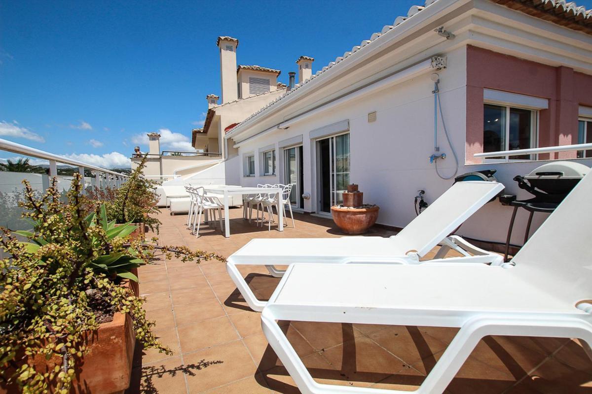 Penthouse La Paz 9 - Castle View Apartment Морайра Екстериор снимка