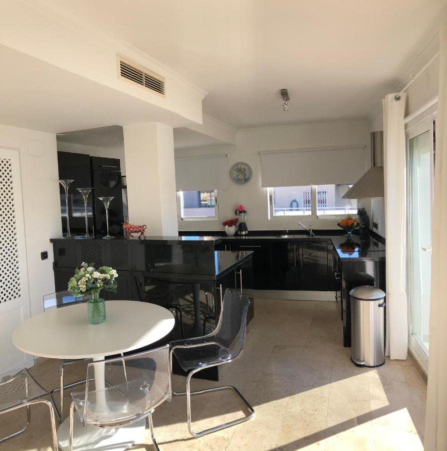 Penthouse La Paz 9 - Castle View Apartment Морайра Екстериор снимка